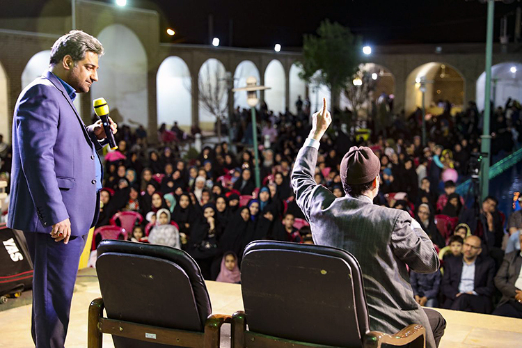 جشن مبعث در امامزاده سیدنورالدین احمد اردکان