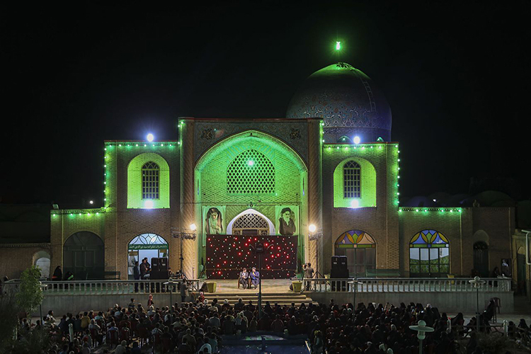 جشن مبعث در امامزاده سیدنورالدین احمد اردکان