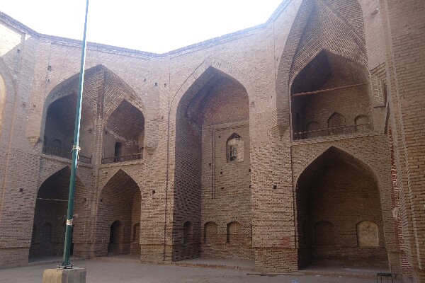 مسجد مطلّب&zwnj;خان خوی؛ بزرگترین مسجد روباز کشور/گنبدی که هیچ&zwnj;گاه ساخته نشد