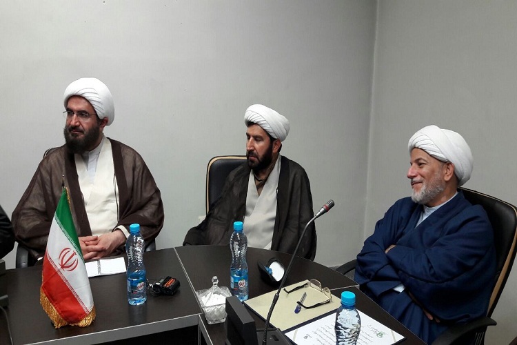 نقش موثر روحانیت در کاهش آلام سیل&zwnj;زدگان