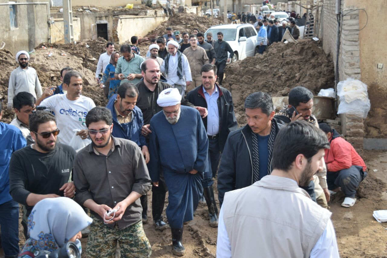 گزارش تصویری بازدید تولیت آستان قدس رضوی از مناطق سیل&zwnj;زده لرستان