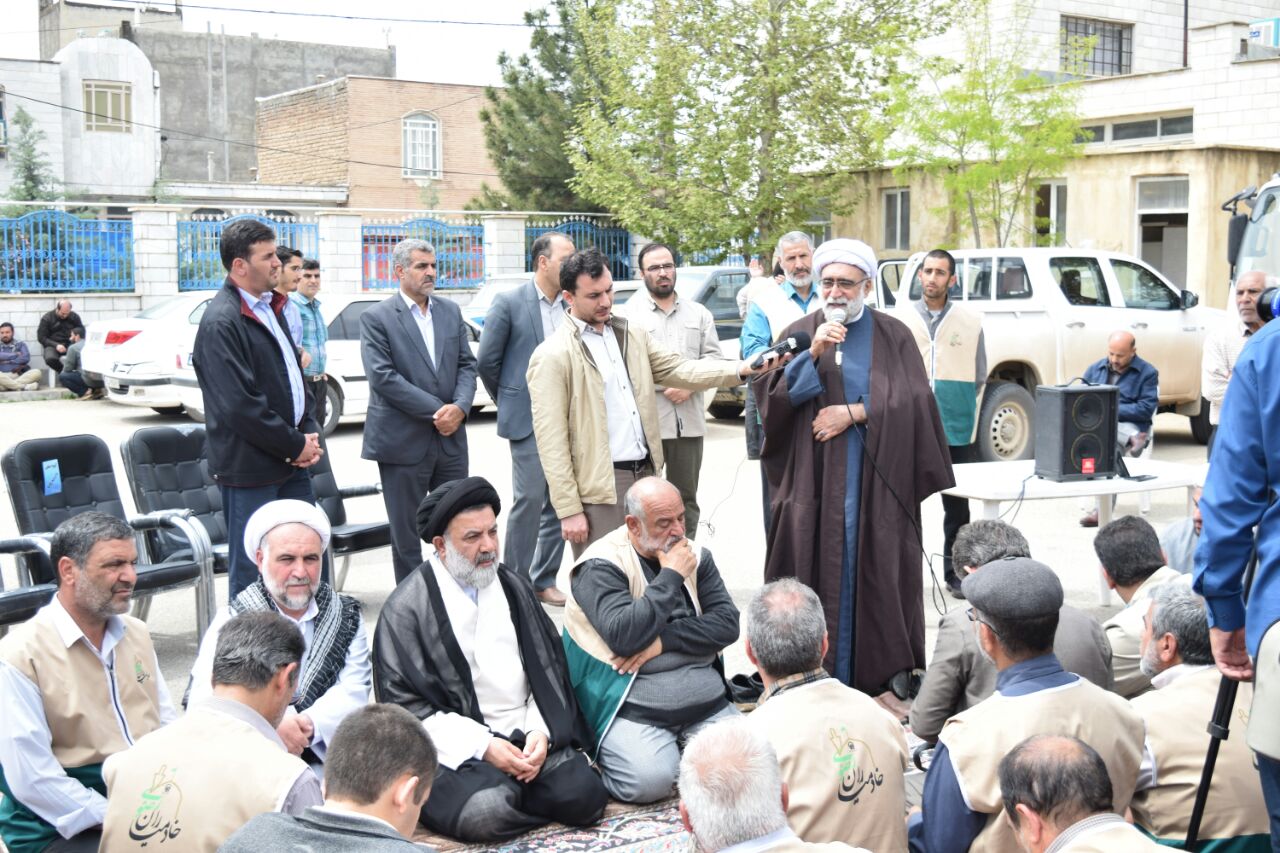 گزارش تصویری بازدید تولیت آستان قدس رضوی از مناطق سیل&zwnj;زده لرستان