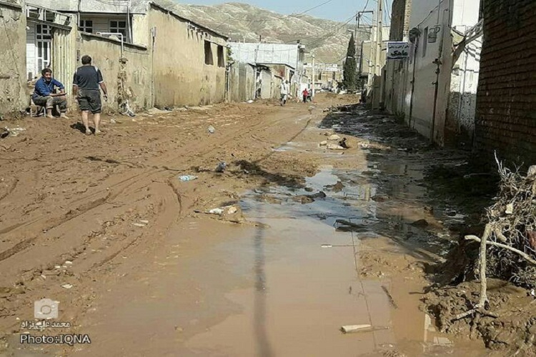 اهدای یک روز حقوق کارکنان تبلیغات اسلامی لرستان به سیل&zwnj;زدگان