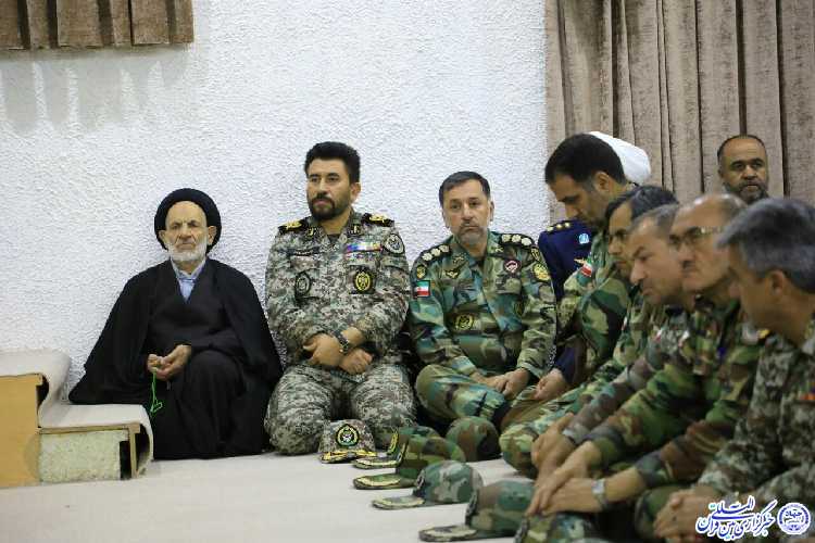 دیدار فرماندهان ارتش با آیتالله عبادی دیدار فرماندهان ارتش با آیتالله عبادی