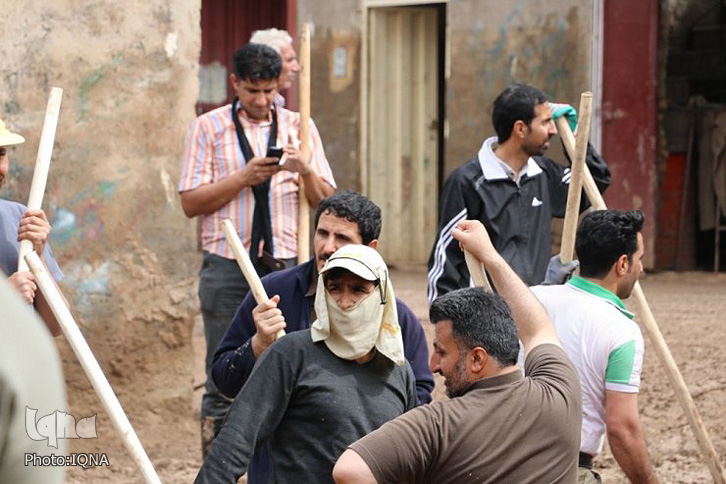 اعزام گروه جهادی شاعران و نویسندگان به مناطق سیل&zwnj;زده لرستان