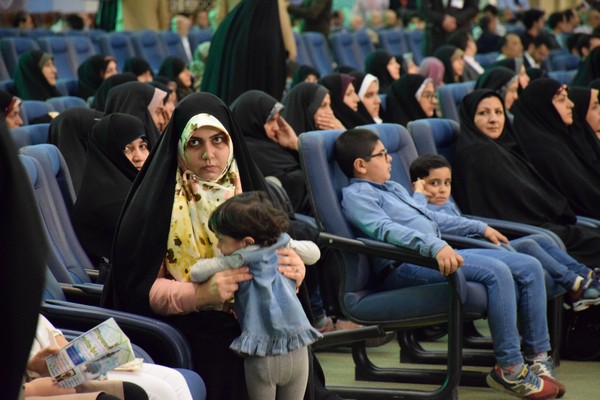 حضور پر رنگ مادران در رویدادهای قرآنی/ دغدغه‌ها را جدی بگیریم
