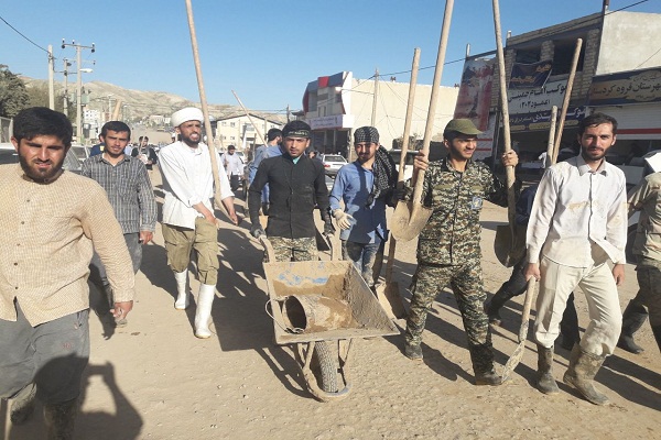 اعزام ۵۲ طلبه جهادگر از چهارمحال و بختیاری به مناطق سیل&zwnj;زده