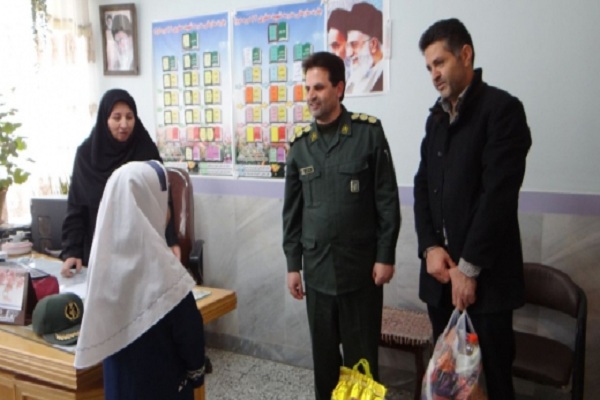 کمک&zwnj;رسانی به ۱۵۰۰ دانش&zwnj;آموز محروم اردبیل در قالب طرح &laquo;یک کاسب یک دانش آموز&raquo;