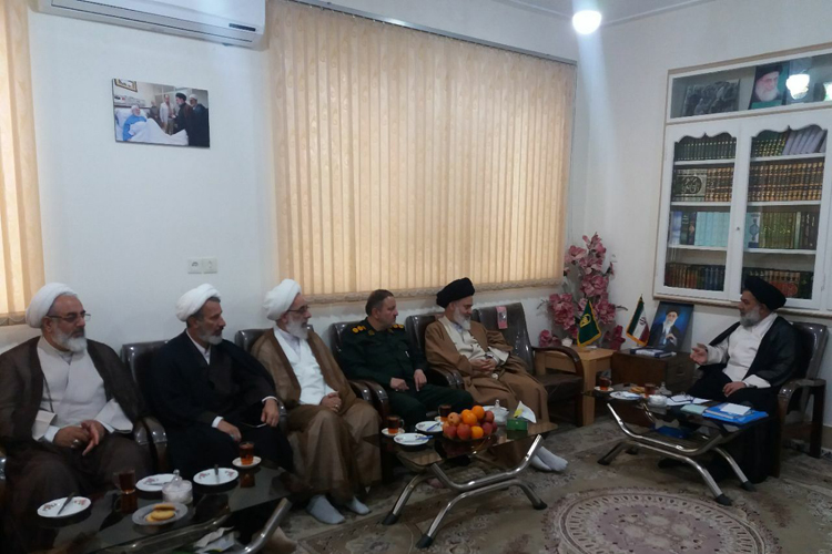 خدمت&zwnj;&zwnj;رسانی طلاب به سیل&zwnj;زدگان؛ مصداق تبلیغ عملی