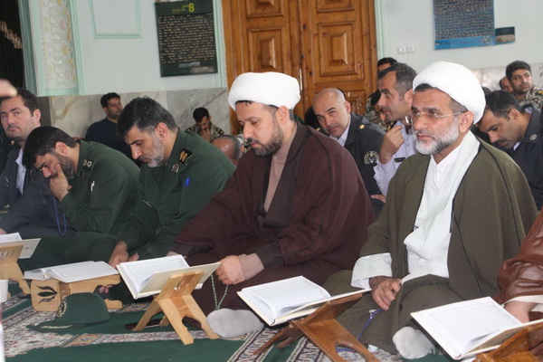 برگزاری محفل انس با قرآن در امام زاده ابراهیم(ع) بابلسر+ عکس