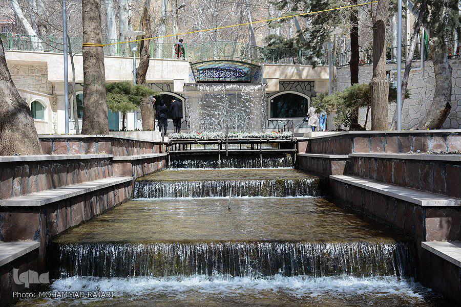 سفری به هلند ایران؛ از سرچشمه و چنار هزارساله تا ستونهای تاریخی خورهه سفری به هلند ایران؛ از سرچشمه و چنار هزارساله تا ستونهای تاریخی خورهه