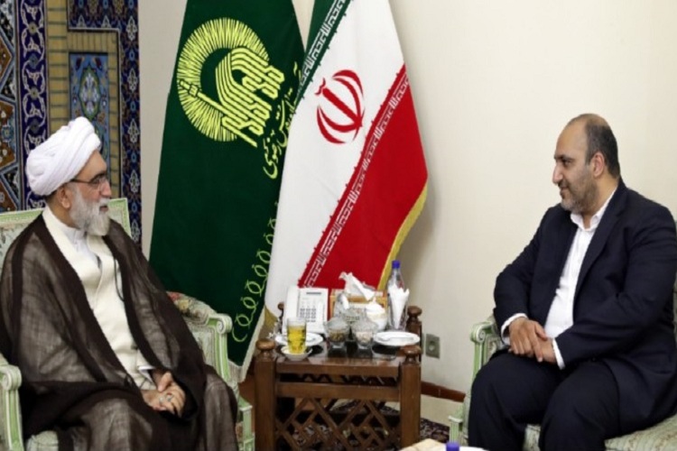آستان قدس رضوی در جهت تسهیل زیارت زائران آماده همکاری با شهرداری مشهد است