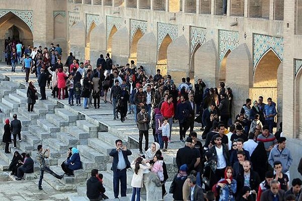 رشد 50 درصدی اقامت گردشگران در نوروز 1398 / آمادگی استان اصفهان بر اسکان اضطراری گردشگران نوروزی
