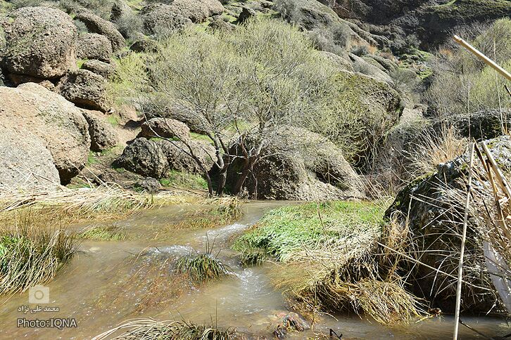 آبشار طلایی خرمآباد؛ تنها آبشار درونشهری لرستان آبشار طلایی خرمآباد؛ تنها آبشار درونشهری لرستان