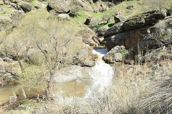 آبشار طلایی خرمآباد؛ تنها آبشار درونشهری لرستان آبشار طلایی خرمآباد؛ تنها آبشار درونشهری لرستان