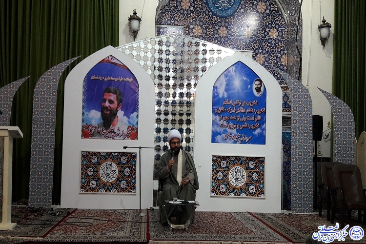 شهدا به معنای حقیقی عارف بالله هستند