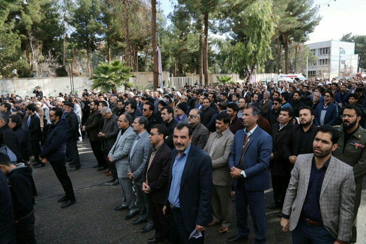 تجمع مردم زاهدان در پاسداشت مقام شهید قاسم سلیمانی