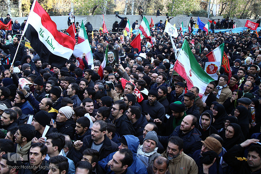 سردار آرام و ایران بی‌قرار