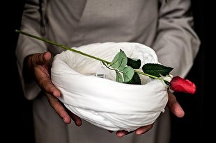 نقدی بر مباحث حجتالاسلام اکبرنژاد درباره «لباس روحانیت» نقدی بر مباحث حجتالاسلام اکبرنژاد درباره «لباس روحانیت»