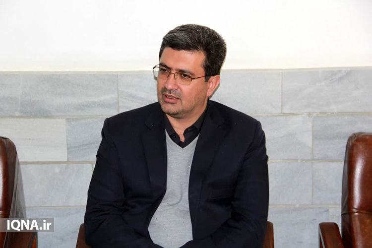 بازدید فرماندار یزد از مدرسه شهید مطهری یزد