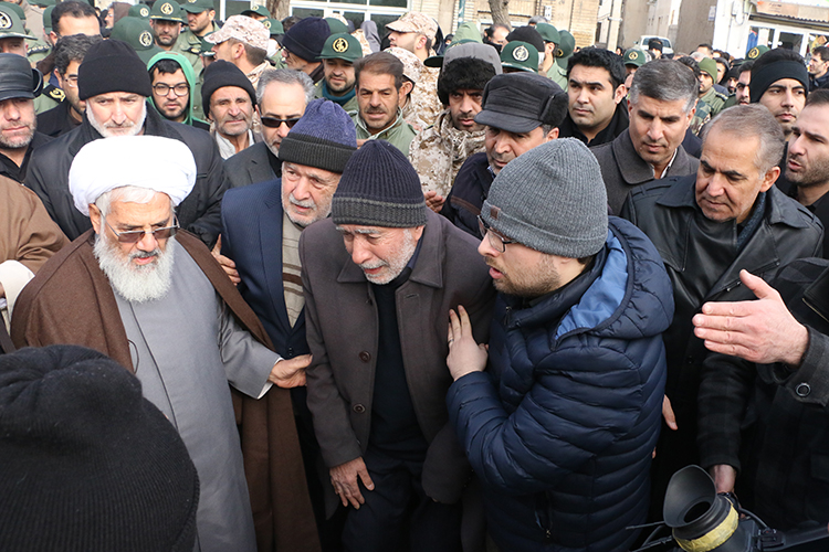 پیکر &laquo;الناز نبیی&raquo; از جانباختگان سانحه هوایی در زنجان تشییع شد