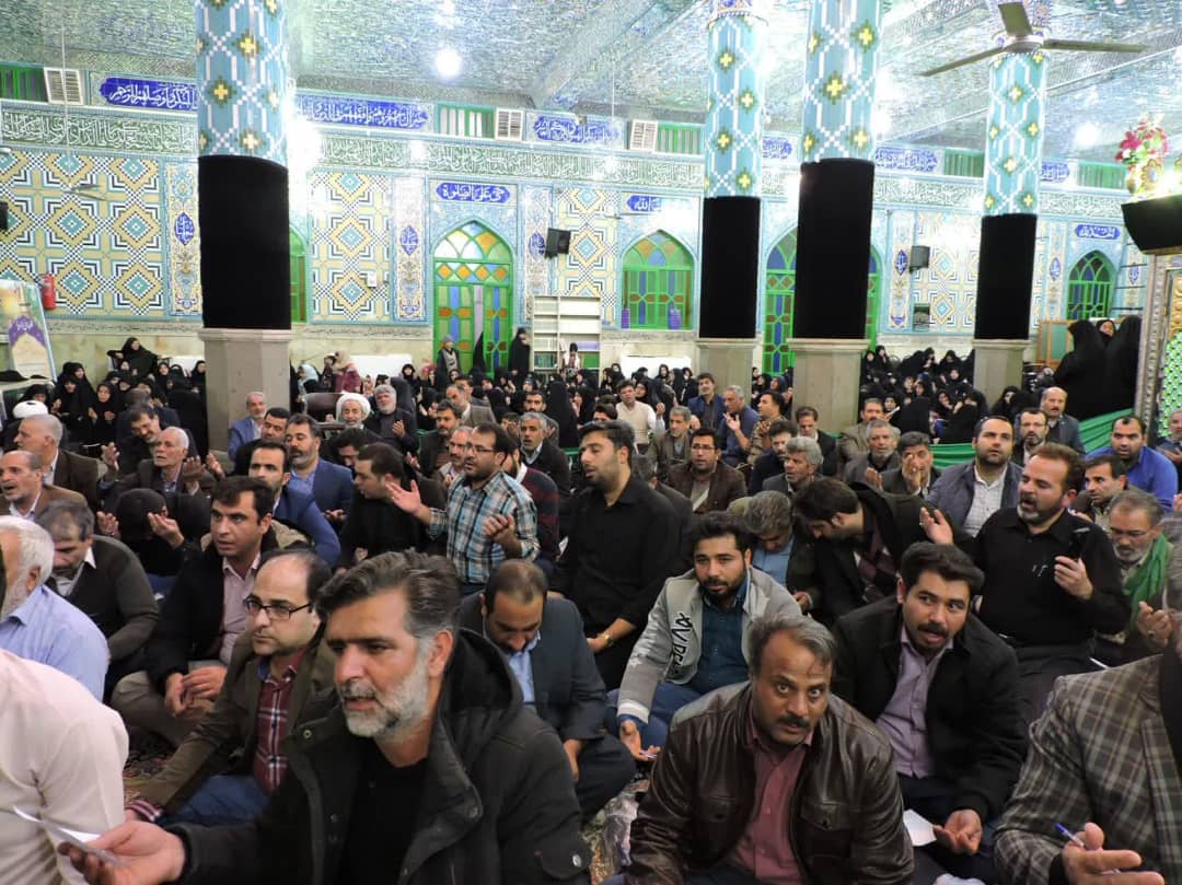 اولین کارگاه آموزشی با موضوع امام شناسی با حضور خادمیاران رضوی استان یزد برگزار شد.