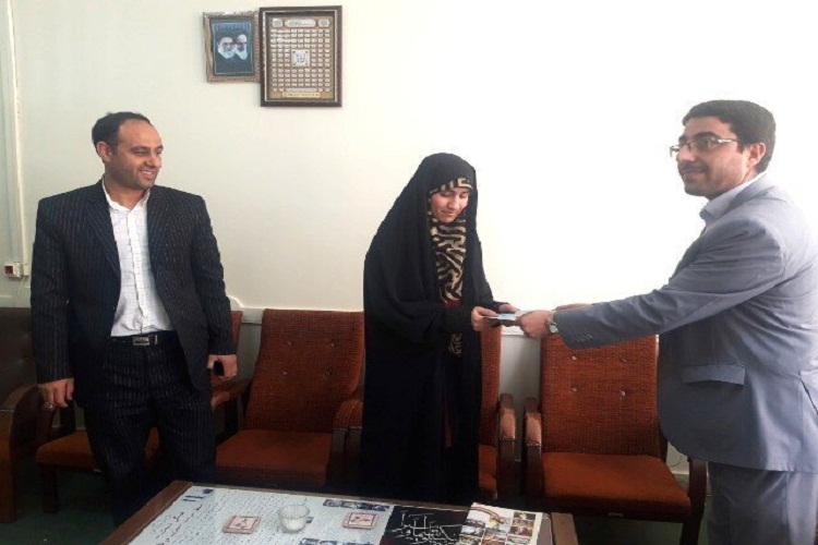 ثبت رکورد جهانی حفظ کل قرآن توسط دانش آموز خواجهای ثبت رکورد جهانی حفظ کل قرآن توسط دانش آموز خواجهای
