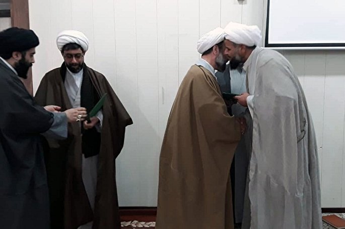 آیین تودیع و معارفه مدیر حوزه علمیه سفیران هدایت زاهدان برگزار شد