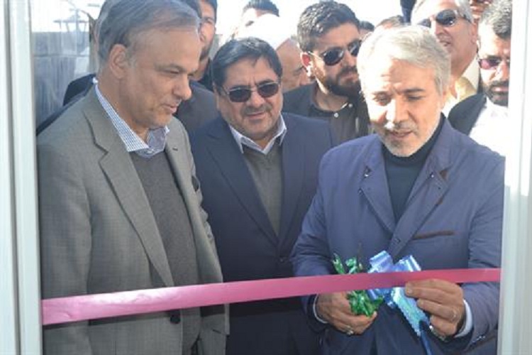 تحویل ۵۰ واحد مسکن مددجویی سیل&zwnj;زدگان بردسکن