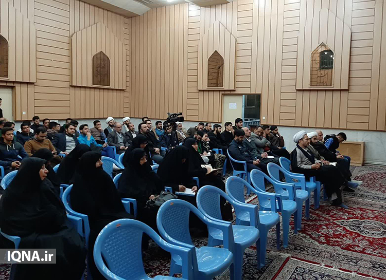 عصر ظهور منجی؛ در سایه غفلت/فعالیت هنری در شان امام منجی انجام شود