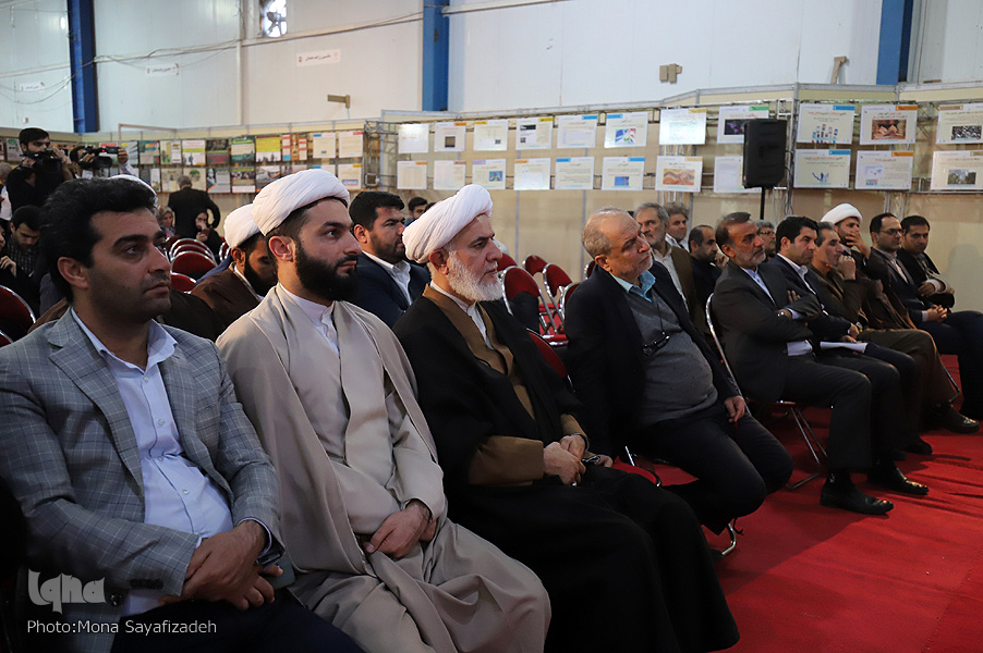 افتتاح نمایشگاه