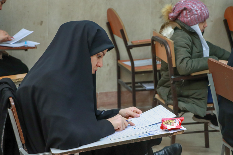گزارش تصویری آزمون قرآن و عترت در زنجان