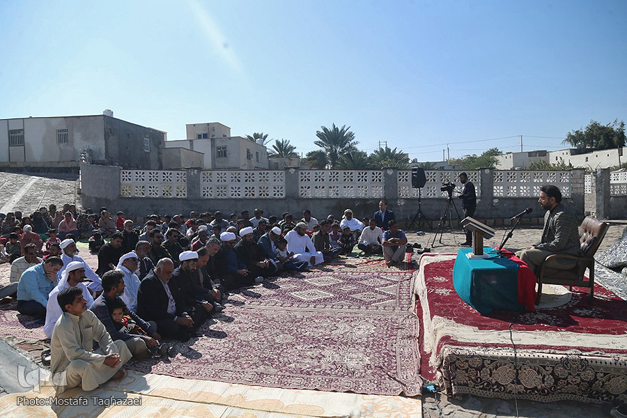 قدوم پربرکت تالیان قرآن؛ سرآغاز محرومیت‌زدایی از جزیره لارک