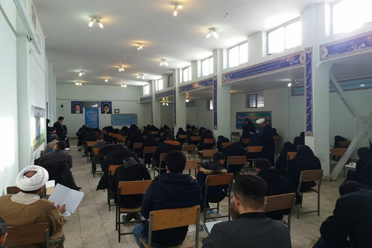 رقابت 150 ملایری در هجدهمین آزمون سراسری قرآن و عترت