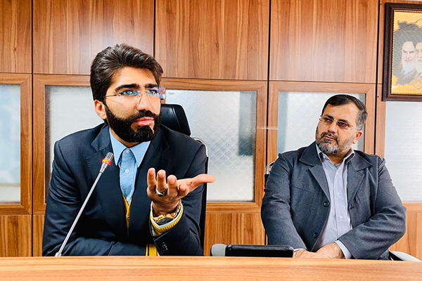 بسیجیان ادارات حقیقت حکومت را نشر دهند بسیجیان ادارات حقیقت حکومت را نشر دهند