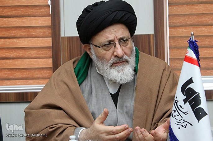 عملکرد صدا و سیما در نشر تصاویر انقلاب رضایت‌بخش نیست