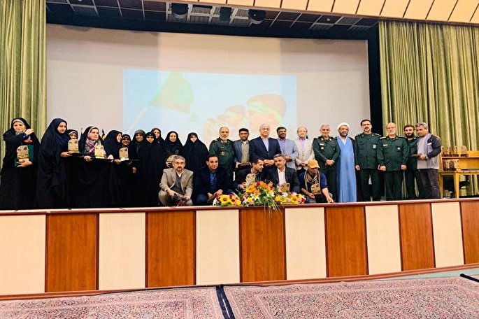 جشنواره شعر انقلاب ویژه استان‌های ساحلی به پایان رسید