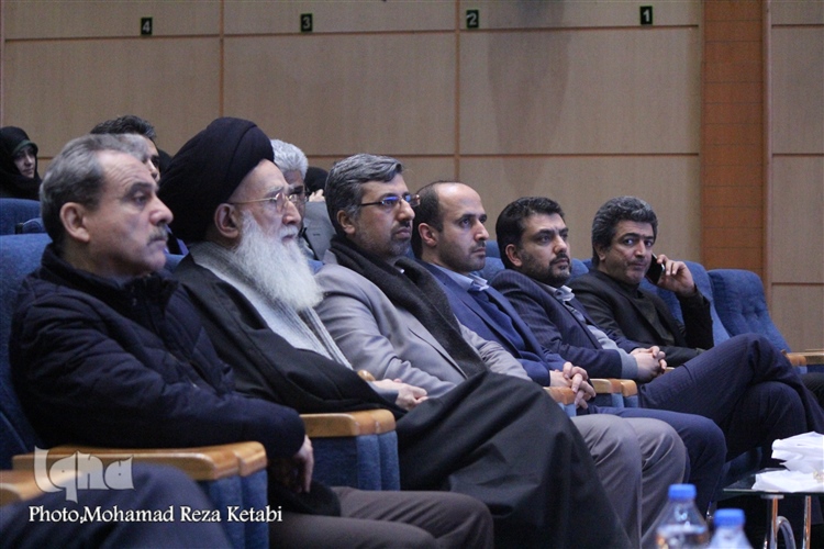 برگزاری گردهمایی هنرمندان، اصحاب رسانه و فعالان فضای مجازی همدان برگزاری گردهمایی هنرمندان، اصحاب رسانه و فعالان فضای مجازی همدان