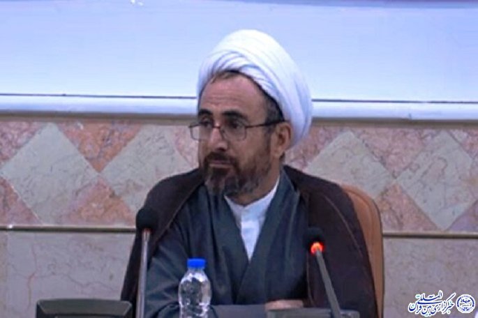 رسانه‌ها معیارهای لازم برای انتخاب افراد اصلح را برای مردم تبیین کنند