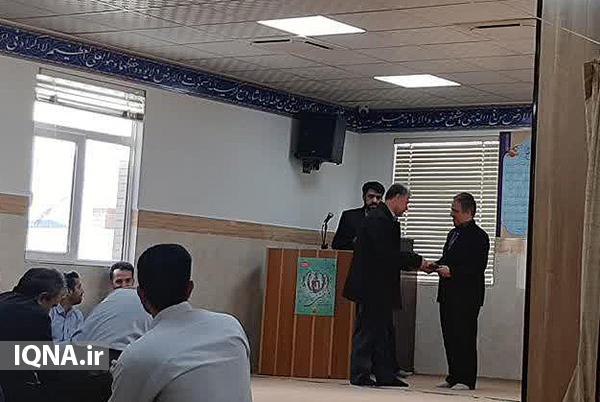 عکس| تقدیر از ایثارگران جهاددانشگاهی عکس| تقدیر از ایثارگران جهاددانشگاهی