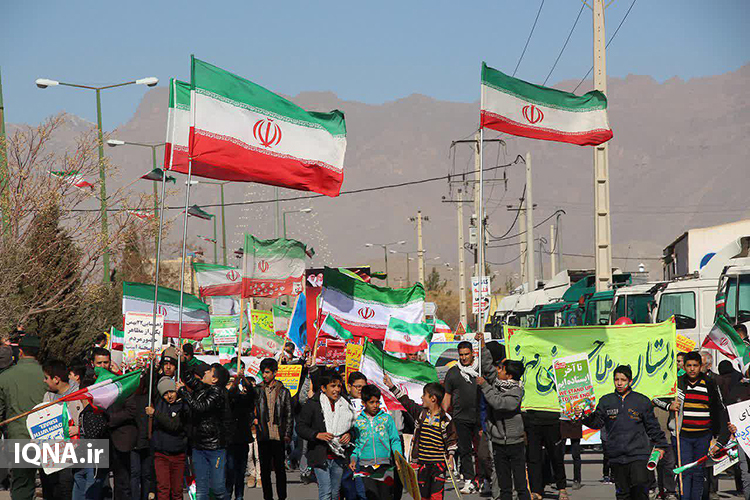عکس| راهپیمایی 22 بهمن در مهریز