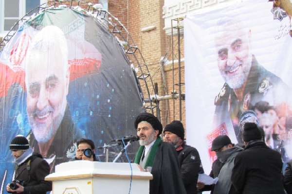 حجت الاسلام قریشی در راهپیمایی 22 بهمن