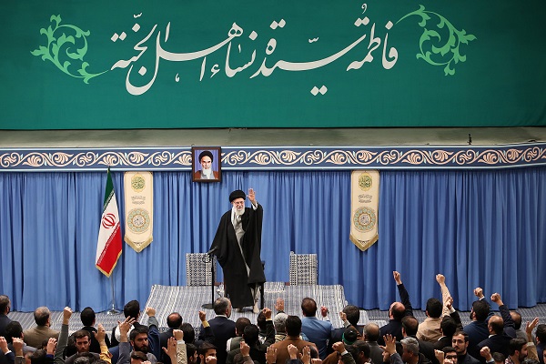 دیدار مداحان اهل‌بیت(ع) با رهبر معظم انقلاب
