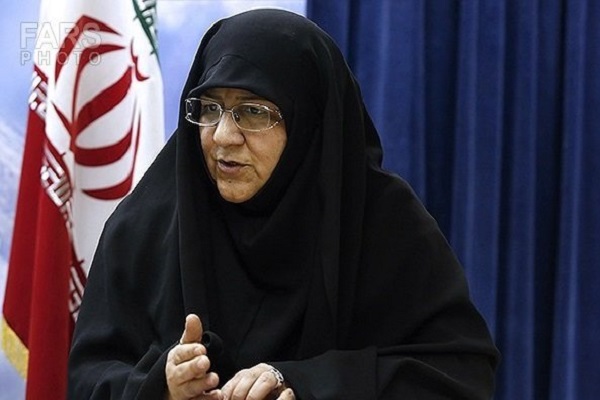 امام خمینی(ره) احیاگر جایگاه والای زن در عصر معاصر هستند