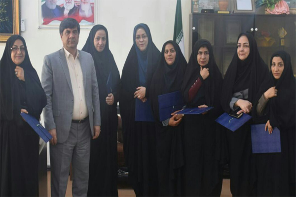 بانوان طلایهداران ترویج فرهنگ فاطمی در جامعه هستند بانوان طلایهداران ترویج فرهنگ فاطمی در جامعه هستند