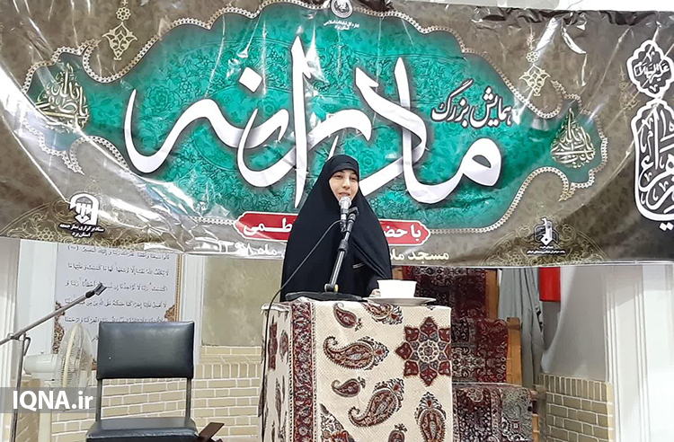 برگزاری همایش بزرگ «مادرانه» در یزد +عکس
