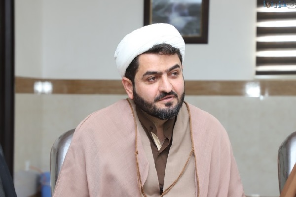 انتقاد یک مسئول از وجود مدعیان طلبکار از انقلاب