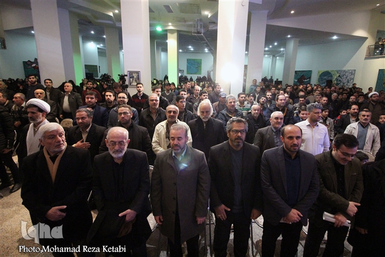 محفل انس با قرآن با یاد سردار شهید سلیمانی در تالار قرآن همدان برگزار شد