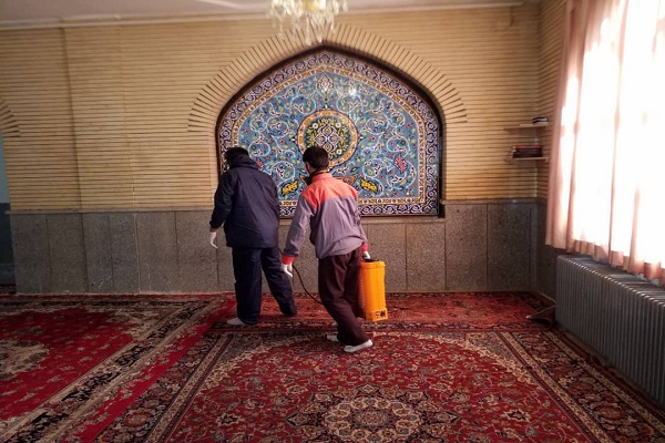 ضدعفونی مساجد کردستان برای مقابله با کرونا آغاز شد