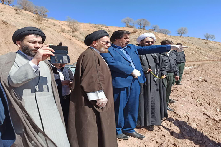 ستاد مدیریت بحران لرستان نسبت به حل مشکلات سیل&zwnj;زدگان دلفان اقدام کند